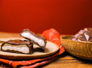 Ovo Diamantado Recheado com Marshmallow