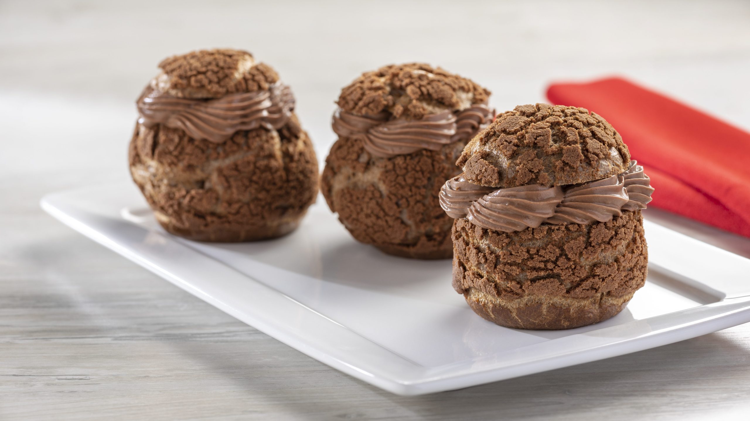 Choux Cream de Chocolate